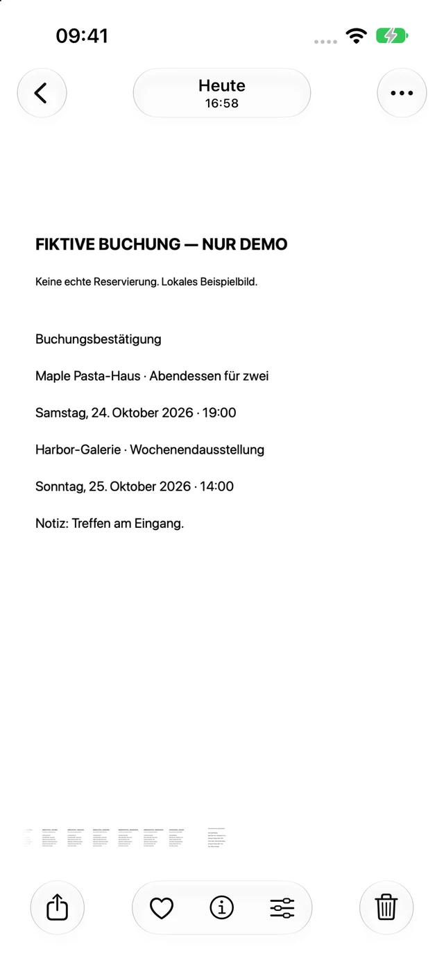 In Fotos geöffnete Buchungsbestätigung mit sichtbarer Teilen-Taste