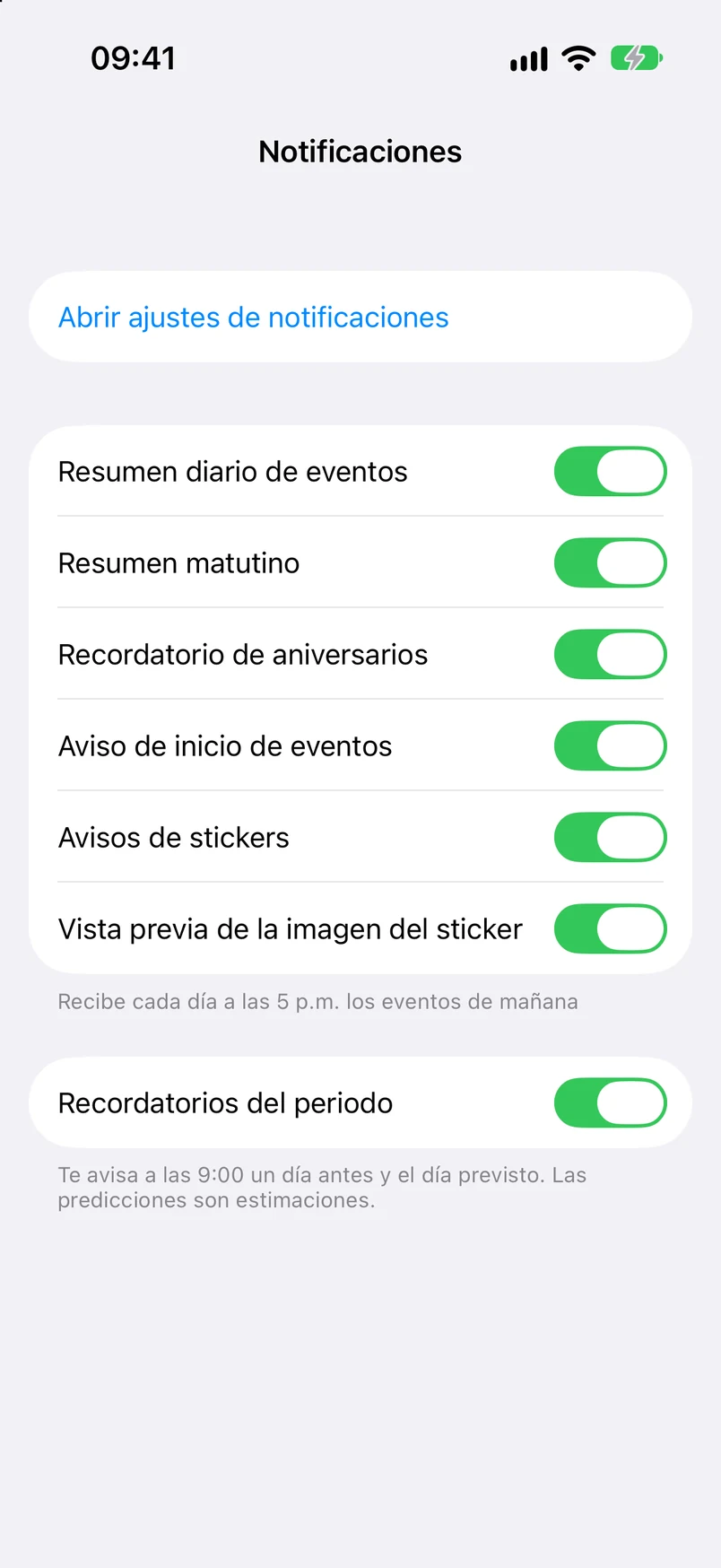 Ajustes de notificaciones: resumen diario de eventos, resumen matutino, recordatorios de aniversarios, inicio de eventos, stickers y menstruación